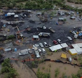 كولومبيا.. 9 عمال عالقون في منجم للفحم إثر انهيار أرضي