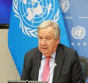 غوتيريش في أوديسا لبحث توريد الحبوب مع زيلينسكي