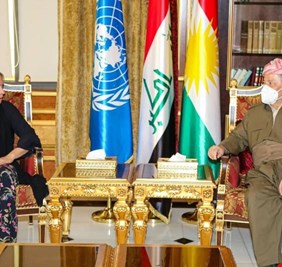 بلاسخارت تلتقي بارزاني:  العودة الى الدستور