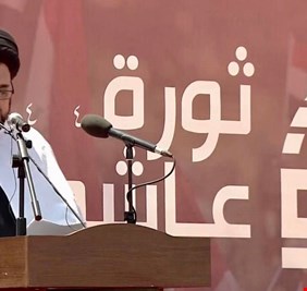 خطيب صلاة الجمعة : لن نتفاوض مع الفاسدين والاحزاب الفاسدة