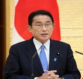 رئيس الوزراء الياباني: سنقوم بتدريب 35 ألف شخص من الدوائر الطبية لمجابهة الأوبئة