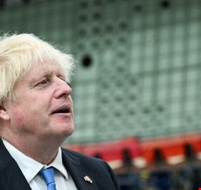 بريطانيون ينتقدون جونسون لتصريحه 