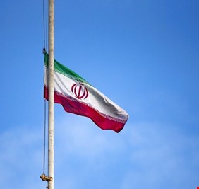 إيران تمنح إذنا مؤقتا لمحتجز نمساوي بالخروج من السجن