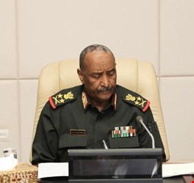 السودان.. البرهان يشكّل لجنة لاختيار رئيس الوزراء