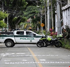 مقتل ثمانية من رجال الشرطة في هجوم بالمتفجرات في كولومبيا