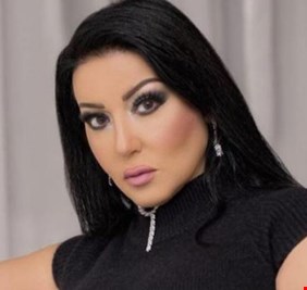 سمية الخشاب تهاجم متابعا لها