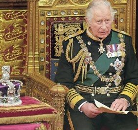 رسمياً.. تنصيب تشارلز الثالث ملكاً لبريطانيا