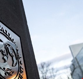 رئيس الوزراء الأوكراني يشن هجوما على صندوق النقد بسبب تأخر المساعدات لكييف