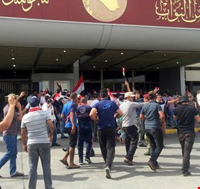 تحالف الفتح: انصار الصدر يهددون بقطع الطريق على مجلس النواب مجدداً