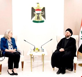 الحكيم يلتقي السفيرة الأمريكية رومانوسكي ويؤكد الدعوة لاستعادة عمل مؤسسات الدولة