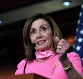 نانسي بيلوسي تزور أرمينيا تعبيرا عن دعمها