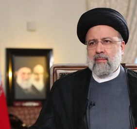 الرئيس الإيراني يكشف عن وساطات اوربية لحل الازمة السياسية في العراق