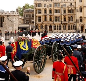 تشييع الملكة اليزابيث يُرجئ لقاء الحنانة!