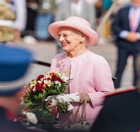 إصابة ملكة الدنمارك بـ 