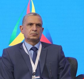 وزير الداخلية عثمان الغانمي يصل النجف لهذه المهمة