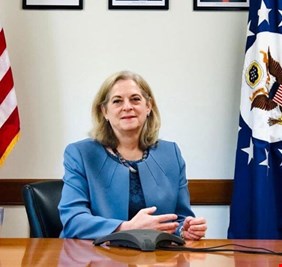 السفيرة الأمريكية رومانوسكي: امس كان يوماً للعنف العشوائي