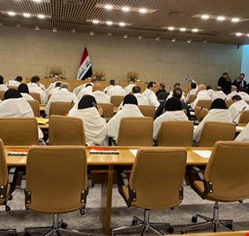 نائب كردي يلمح الى دور للصدر في ملف اعادة نواب الكتلة الصدرية