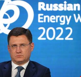 نوفاك عن الوضع في سوق الطاقة: العقوبات مفروضة على دول يشكل إنتاجها النفطي 20% من الإنتاج العالمي