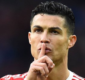 رونالدو: لا أطيق التفكير في رؤية ميسي يتوج بكأس العالم مع الأرجنتين