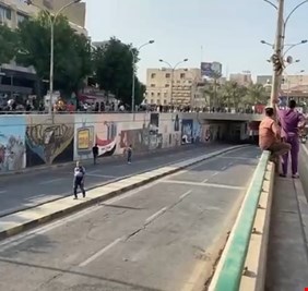 بالفيديو.. قوة امنية تطارد متظاهري التحرير