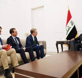 مبعوث فرنسي يبلغ السوداني برغبة الرئيس ماكرون زيارة بغداد