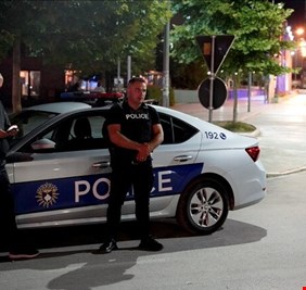 شرطة كوسوفو غير المعترف بها تسيطر على نقاط التفتيش الصربية