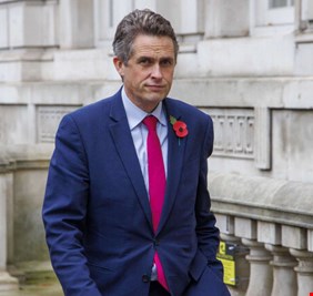 بريطانيا.. أول استقالة من حكومة ريشي سوناك