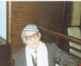 الجواهري الذي رآى الدنيا.. يستعيدُ ركنه الاثير في مقهى سلافيا في براغ  التي احبها وعشقته