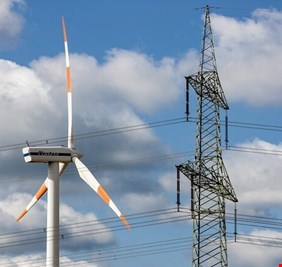 ألمانيا تحذر السكان من انقطاعات محتملة للكهرباء