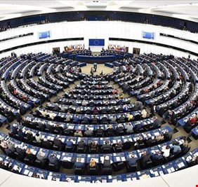 البرلمان الأوروبي يصوت بالموافقة على توصيف روسيا 