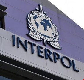 مطالبات للسوداني باللجوء الى الانتربول لاعتقال المتورطين بصفقة القرن