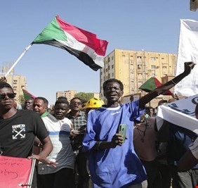 مقتل متظاهر سوداني خلال احتجاجات ضد حكم العسكر