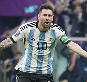 أفضل هدافي كأس العالم.. ميسي يعادل رقمين للأسطورة مارادونا