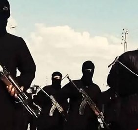 زعيم داعش (يفطس) مقتولاً في درعا السورية.. والتنظيم يعلن تعيين خليفة له ..