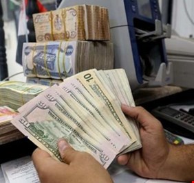 الدولار يواصل صعوده في العراق رغم إجراءات {المركزي}