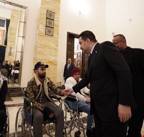 السوداني في لقاء جرحى تظاهرات ذي قار: الأولوية للتحقيقات