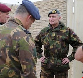 هولندا تعلن سحب مستشاريها العسكريين من العراق