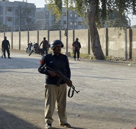 باكستان.. القوات الخاصة تحرر الرهائن وتقتل جميع محتجزيهم