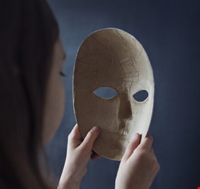كيف تعرف ما إذا كان شخص ما يكذب عليك
