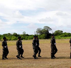 الفلبين تعزز وجودها العسكري بعد 