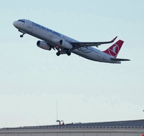 توقف حركة الملاحة في مطار باسطنبول بعد تسرب للغاز