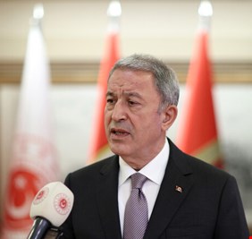 وسائل إعلام عن وزير الدفاع التركي: إثر التطورات الإيجابية أصبح اللقاء بين أردوغان والأسد ممكنا