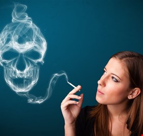 دراسة تكشف أن تدخين السجائر يمكن أن يسبب التدهور المعرفي.. ولكن في أي عمر؟!