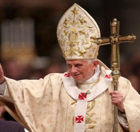 الفاتيكان.. بدء مراسم وداع البابا بنديكتوس السادس عشر