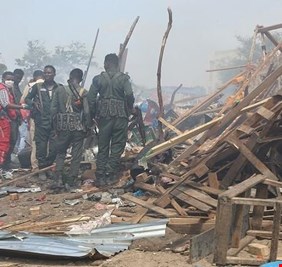 قتلى وجرحى بانفجار سيارتين مفخختين في وسط الصومال