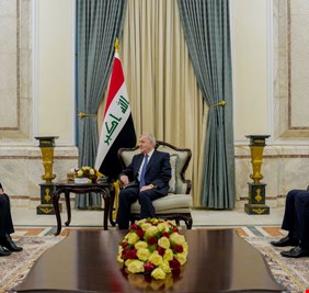 ماذا طلب رئيس الجمهورية عبد اللطيف رشيد من وزيرة المالية طيف سامي ؟