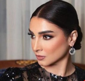 الفنانة روجينا تعلن تعرضها للسرقة