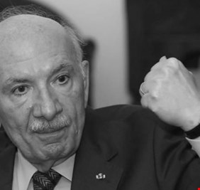 وفاة رئيس مجلس النواب اللبناني الأسبق