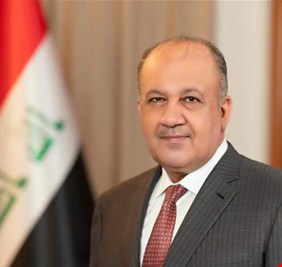 نائبة تنتقد وزير الدفاع ثابت العباسي: تجاوز القانون