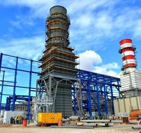 العراق يعلن عن تعاقدات مع شركات أمريكية وقروض لإنشاء 400 محطة